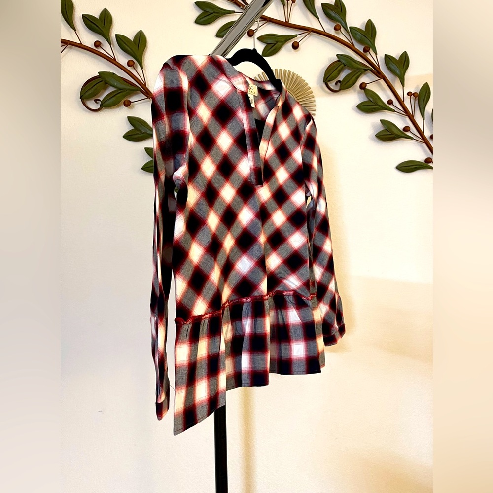 NWOT - Peplum Style